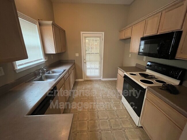 Building Photo - 6814 Mikayla Ln
