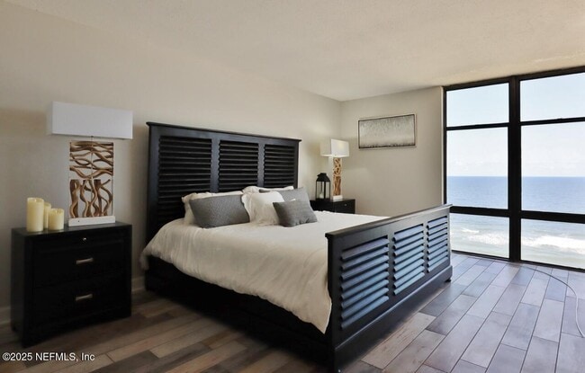 Building Photo - 1301 1st St S