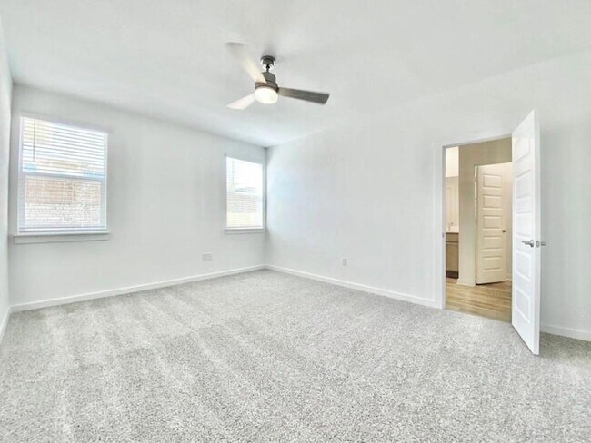Building Photo - 7925 Linnie Ln