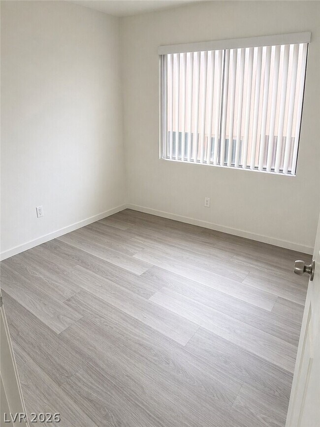 Building Photo - 6601 Silverstream Ave