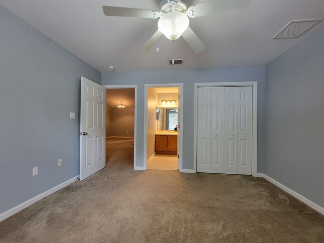 Building Photo - 3 bedroom townhome for rent July 6, 2026  renting for $1775