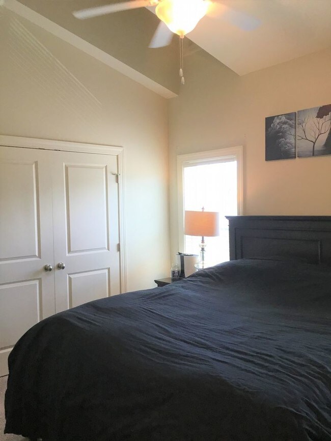 Building Photo - EXTON PARK TOWN HOMES