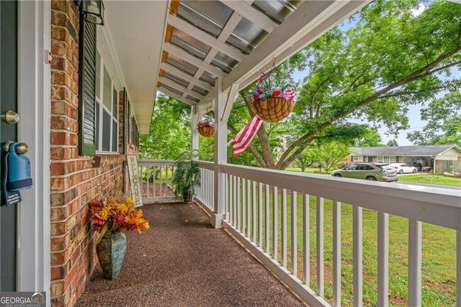 Building Photo - 39 Jim Ln SE