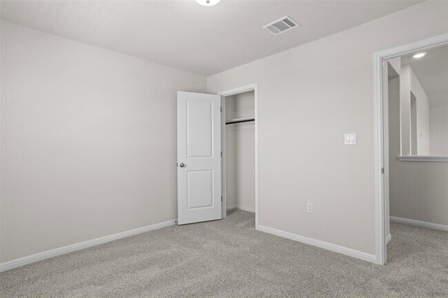 Building Photo - 109 Zinnia Ln