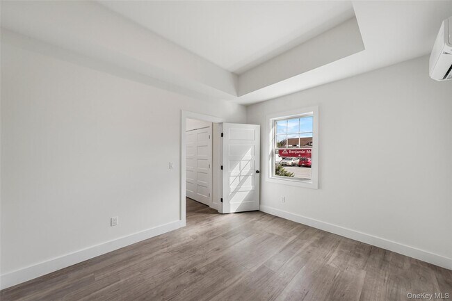 Building Photo - 1083 US-9