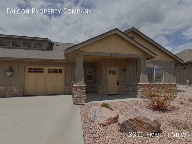 Primary Photo - Fabulous Townhome in Stetson Hills! - Leas...