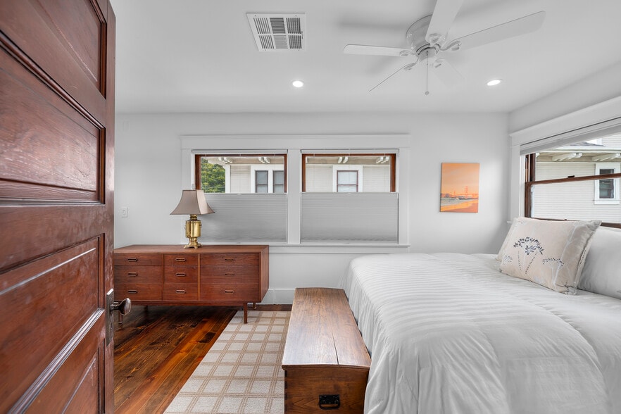 Building Photo - 311 N Gertruda Ave