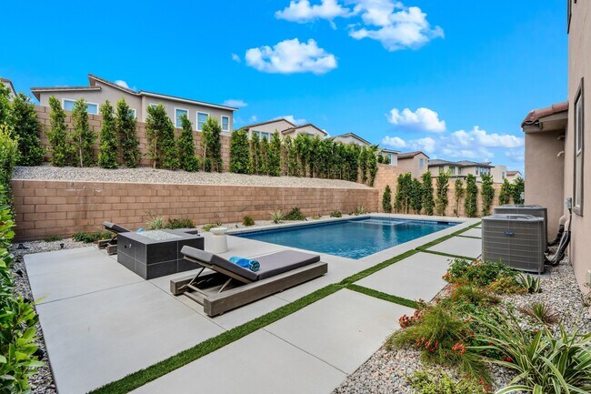 Building Photo - 35821 Cannon Dr