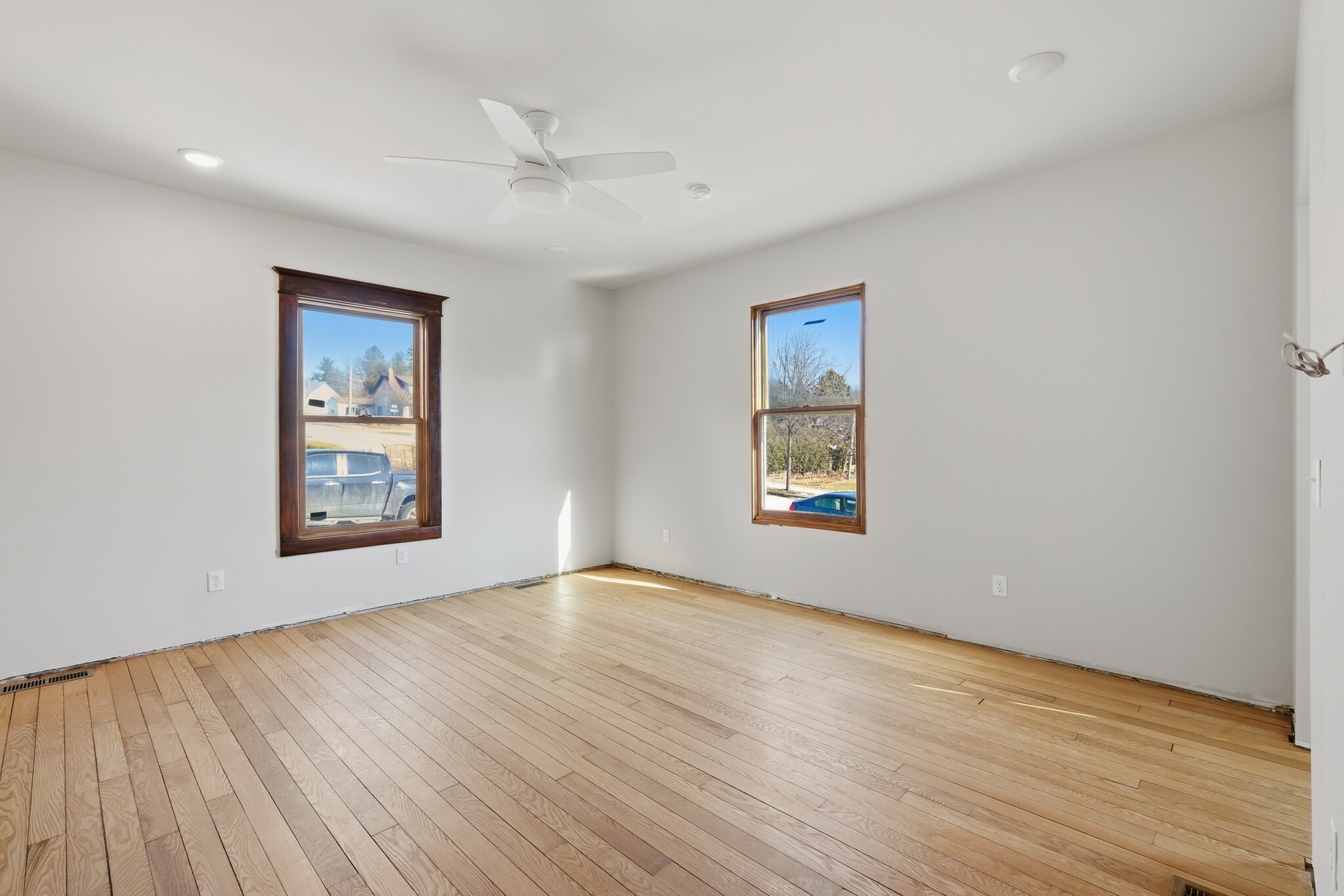 Building Photo - 808 W Main St