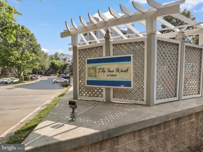 Building Photo - 10064 Oakton Terrace Rd
