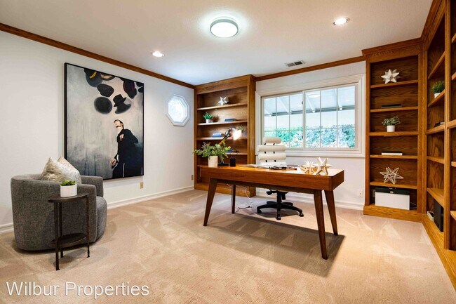 Building Photo - 5 br, 3.5 bath House - 27555 Purissima Rd