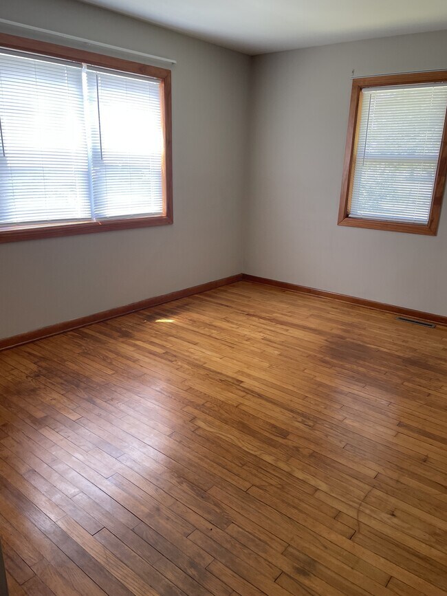 Building Photo - 14816 MO-124