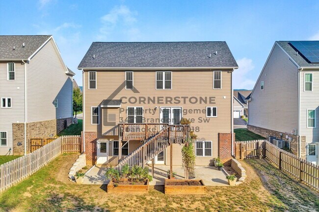 Building Photo - 2737 Russlen Dr