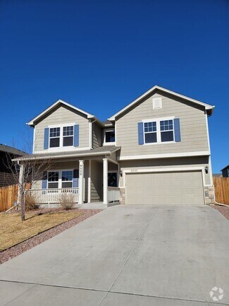 Building Photo - Spacious 4 Bedroom for Rent on Desert Lily