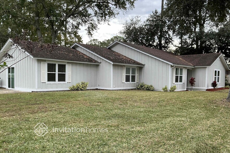 Primary Photo - 11093 Mandarin Station Dr E