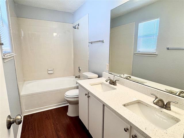 Building Photo - 6723 Ambercrest Dr