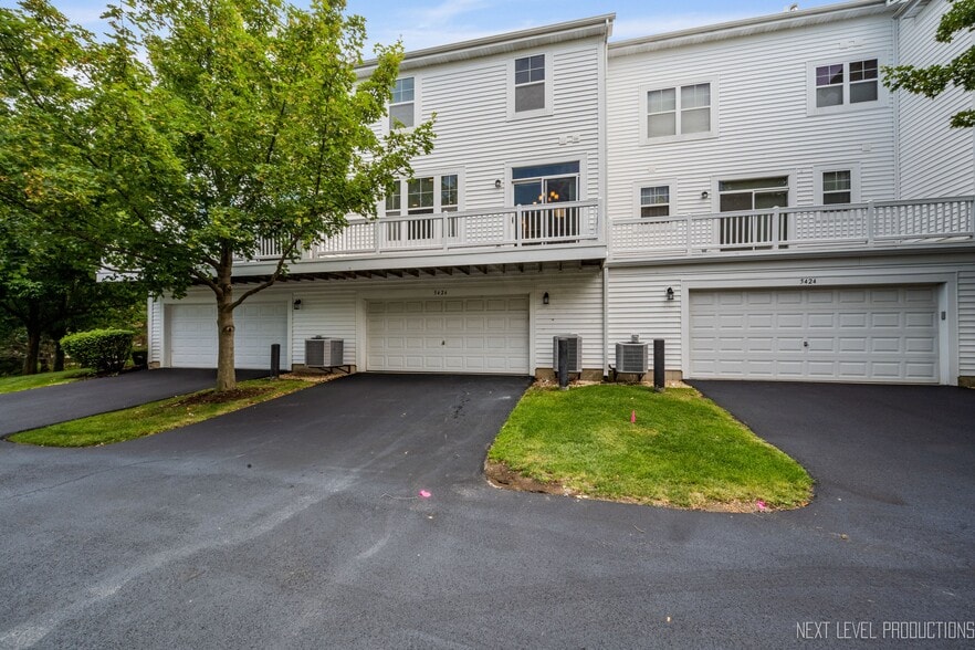 Building Photo - 5426 Cloverdale Rd