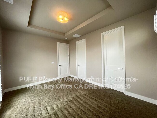 Building Photo - 3681 Hemlock St
