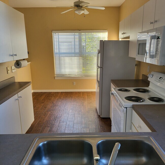 Building Photo - 18533 Pebble Lake Ct