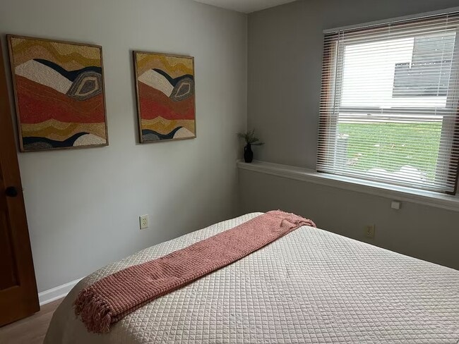 Building Photo - 131 Newberry Ave