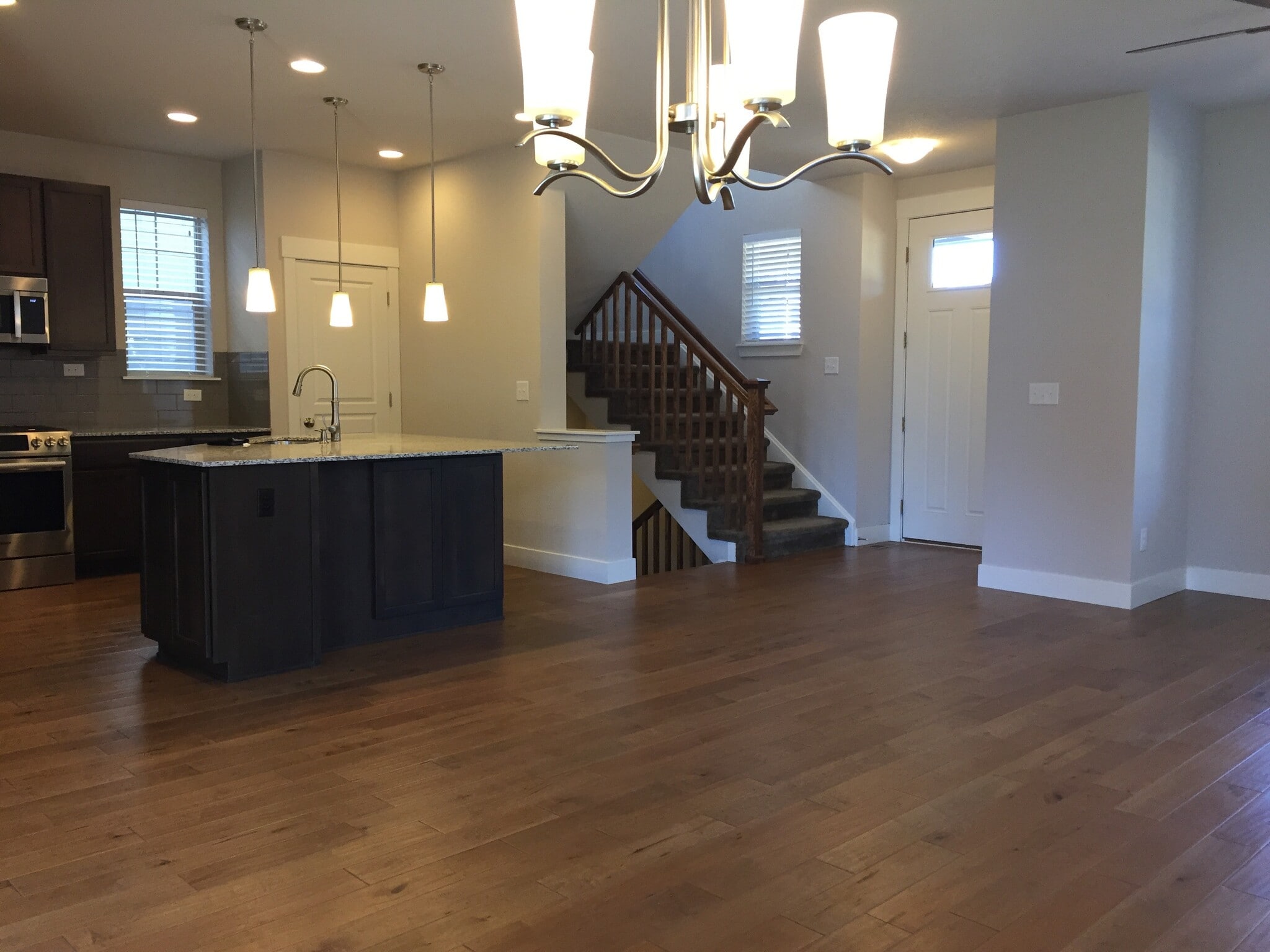 Building Photo - 5160 Yosemite Way