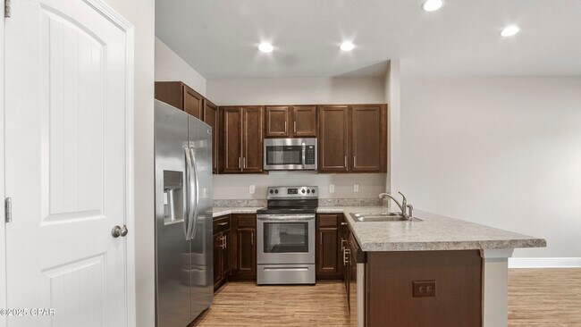 Building Photo - 5780 Callaway Cir