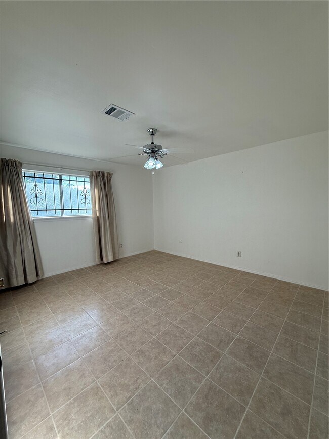 Building Photo - 7325 Ley Rd