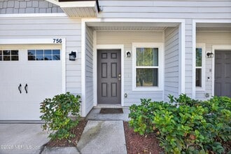 Building Photo - 756 Talking Tree Dr