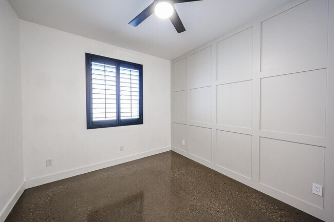 Building Photo - 25689 N 140th Ln