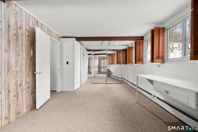 Building Photo - 304 Olmstead Hill Rd