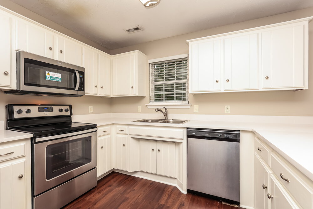 Building Photo - 1501 Chestnut Oak Dr