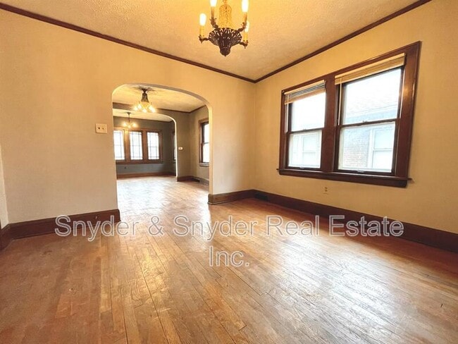 Building Photo - 689 Schiller Ave