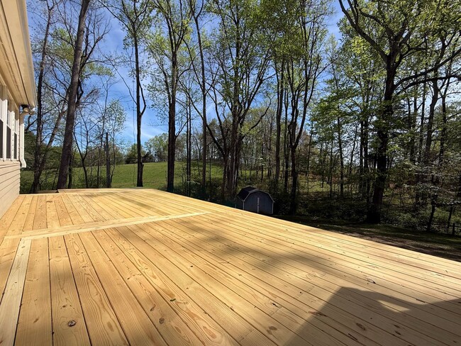 Building Photo - Private 5-Bedroom Dream Home with Creek, Pond & 3 Levels of Living Space