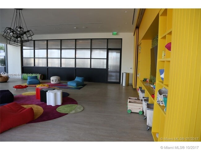 Building Photo - 55 SW 9th St