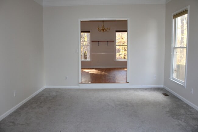 Building Photo - 112 Wenonah Way