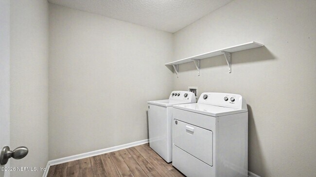 Building Photo - 38 Spey Bay Ct