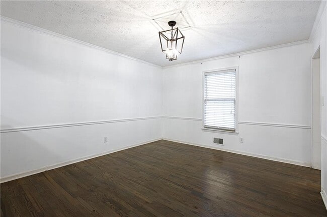 Building Photo - 4989 Lambeth Dr