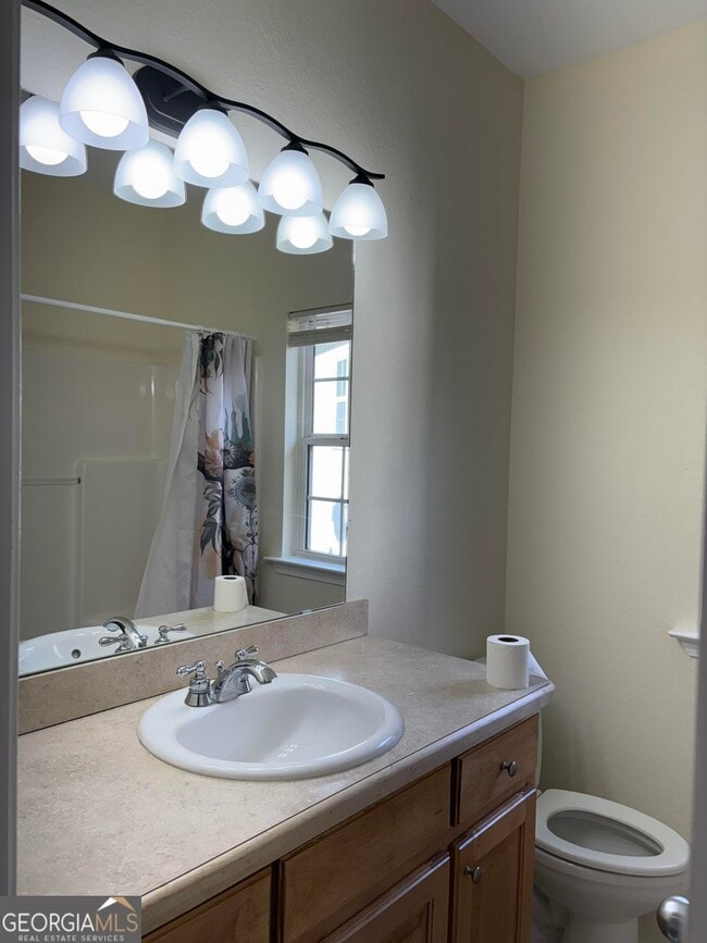 Building Photo - 74 Lockerbie Ct