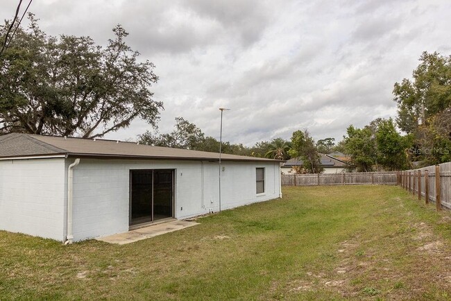 Building Photo - 155 Bluefield Ave