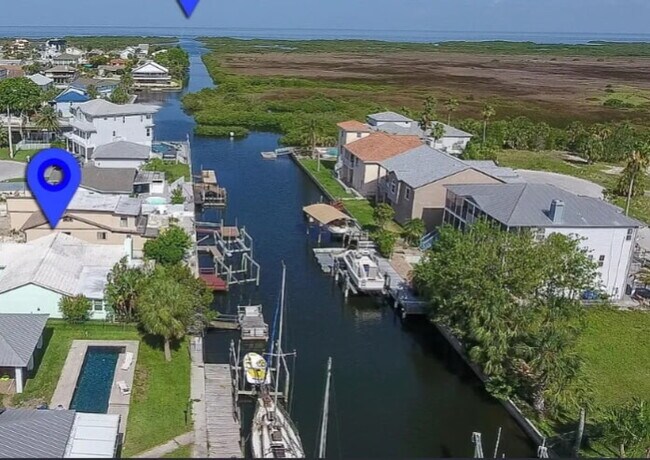 Primary Photo - 7313 Hatteras Dr