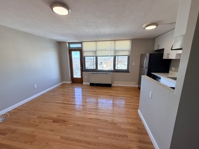 Building Photo - 1 bed in Belmont