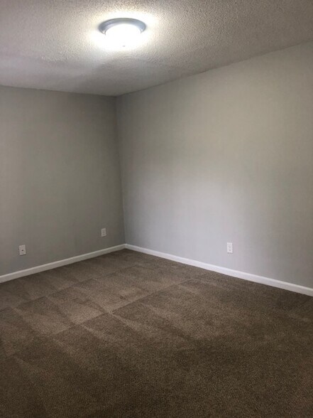 Building Photo - 4407 Graceland Ct