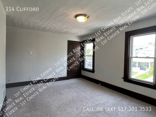 Building Photo - 314 Clifford-