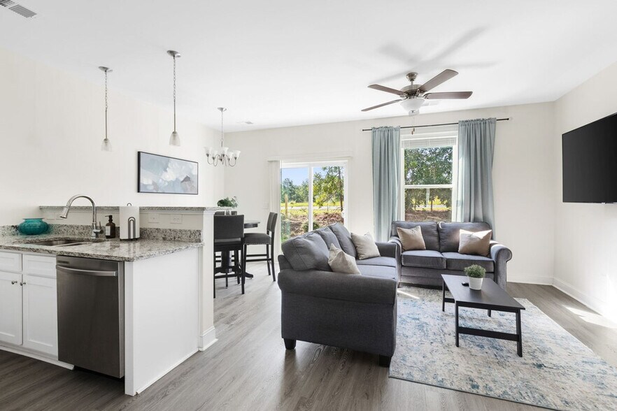 Building Photo - 739 Jacobs Millpond Rd