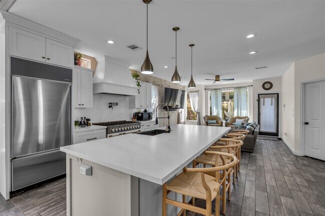 Building Photo - 55 S Bethany Bend Cir