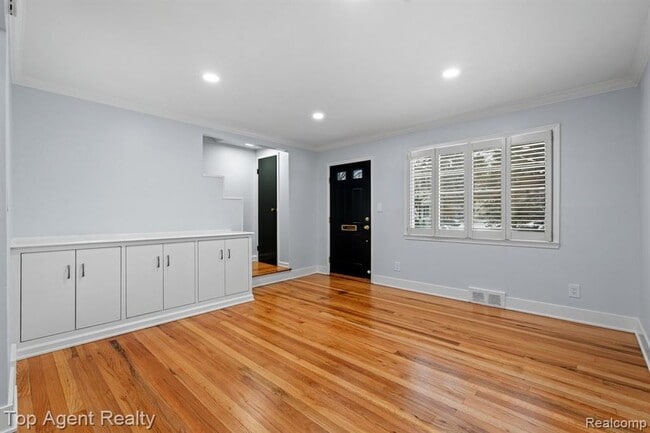 Building Photo - 1724 Graefield Rd