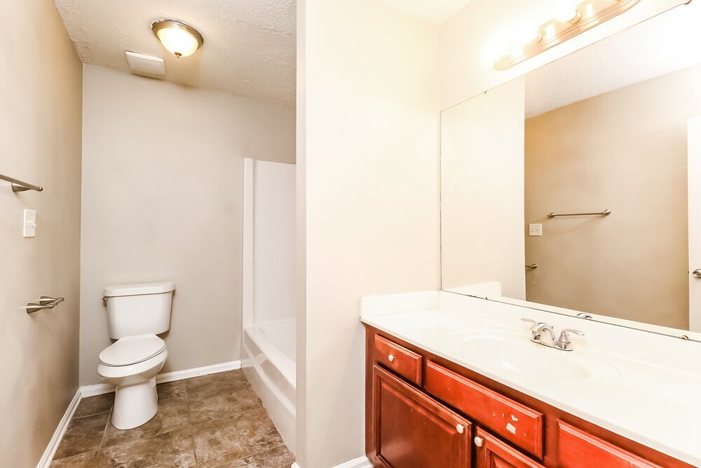 Building Photo - 5805 Bridgeway Dr