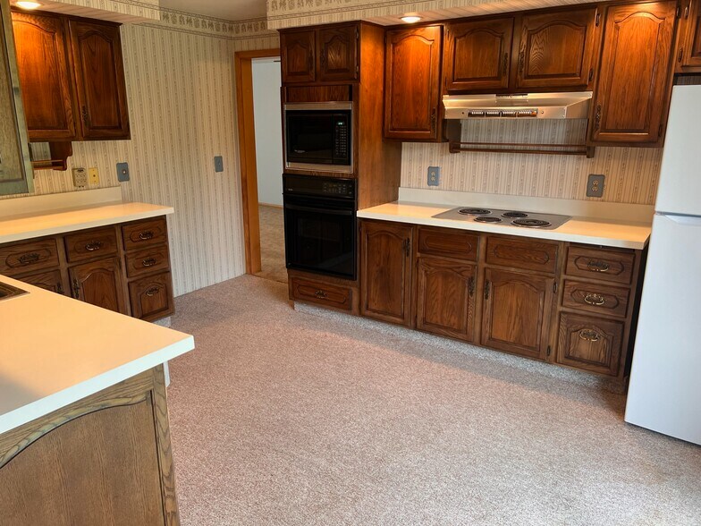 Building Photo - 212 N Olive St