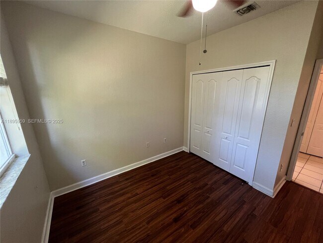 Building Photo - 2903 SE 17th Ave