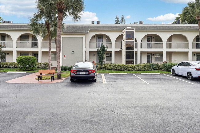 Building Photo - 2703 Nassau Bend